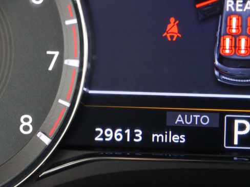 Used 2023 INFINITI QX80 Premium Select w/ Cargo Package image 17