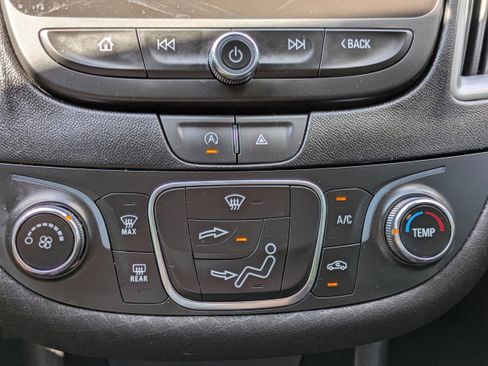 Used 2023 Chevrolet Malibu RS image 19