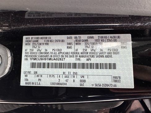 Used 2021 Ford Escape SEL w/ SEL Stealth AWD Package image 17