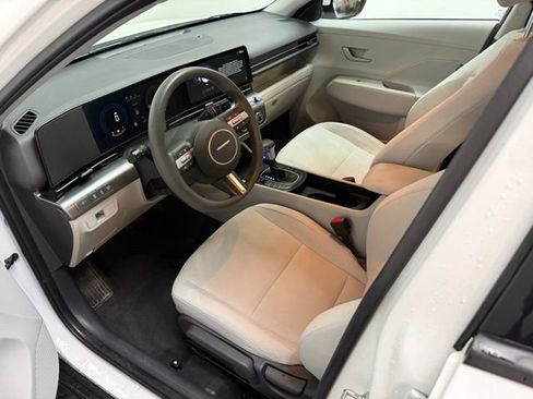 Certified 2024 Hyundai Kona SE image 17