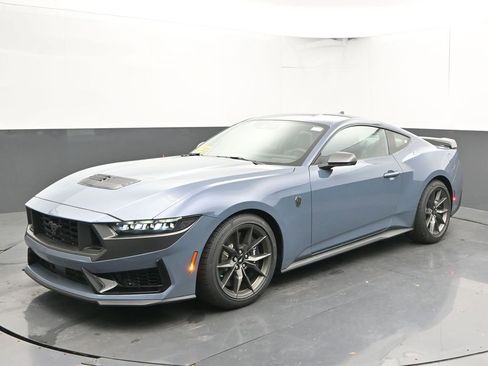 New 2025 Ford Mustang Dark Horse image 5