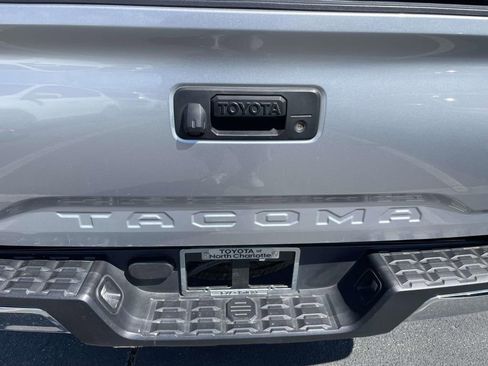 Used 2022 Toyota Tacoma SR5 RWD image 29
