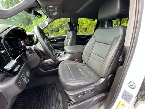 Used 2024 Chevrolet Silverado 2500 LTZ w/ LTZ Plus Package image 11