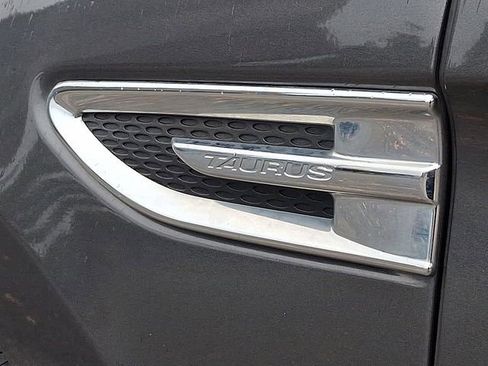 Used 2017 Ford Taurus SEL w/ Equipment Group 201A image 31