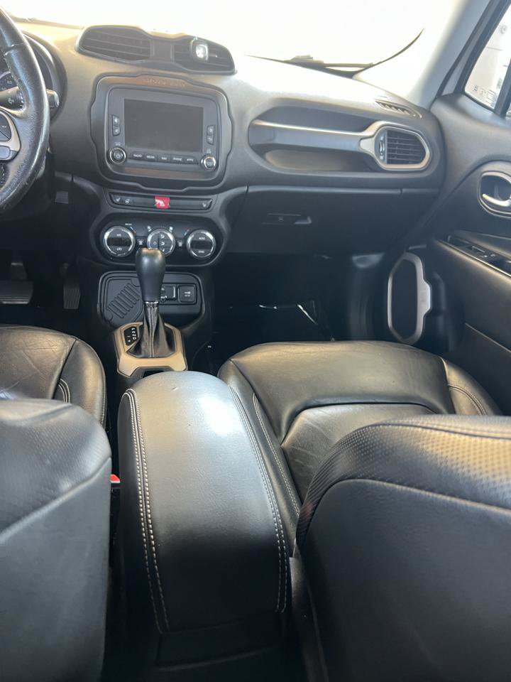 Used 2017 Jeep Renegade Limited FWD image 7