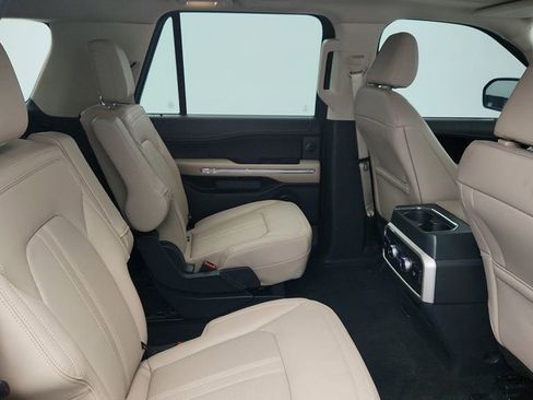 Used 2022 Ford Expedition Max Limited image 24