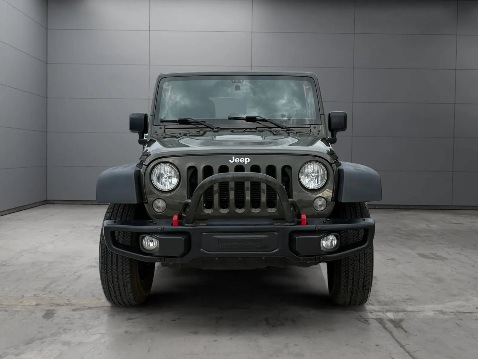 Used 2015 Jeep Wrangler Unlimited Rubicon AWD/4WD image 2