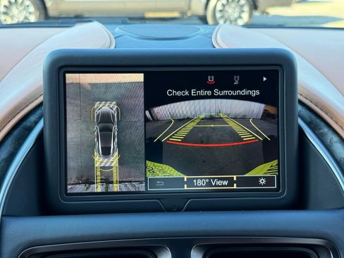 Used 2022 Aston Martin DB11 Coupe image 35