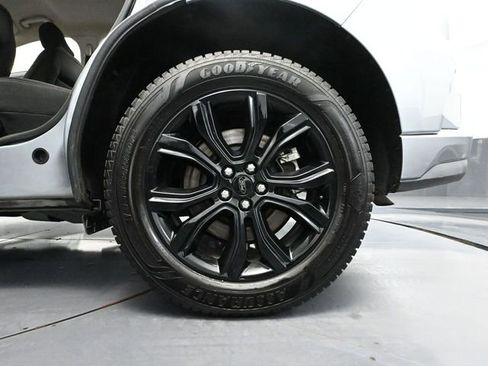 Used 2024 Ford Edge SE w/ Black Appearance Package AWD/4WD image 14
