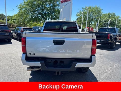 Certified 2026 Toyota Tacoma TRD Off-Road AWD/4WD image 5