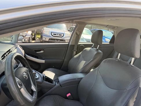 Used 2010 Toyota Prius Four image 15