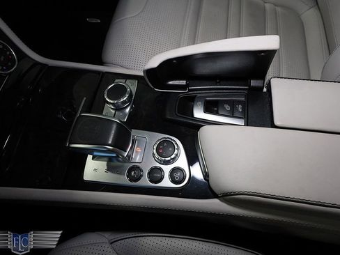 Used 2017 Mercedes-Benz SL 63 AMG image 24