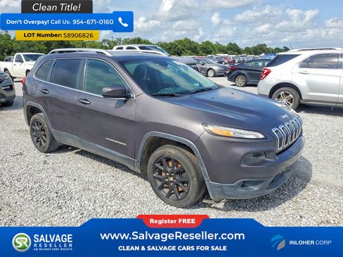 Used 2018 Jeep Cherokee Latitude Plus w/ Comfort/Convenience Group FWD image 5