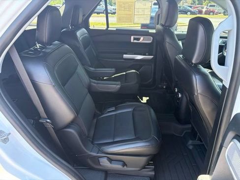 Certified 2021 Ford Explorer Limited w/ Equipment Group 301A AWD/4WD image 20