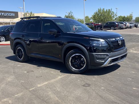 Used 2024 Nissan Pathfinder Rock Creek AWD/4WD image 35