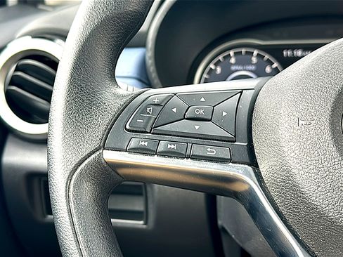 Used 2024 Nissan Versa SV image 28