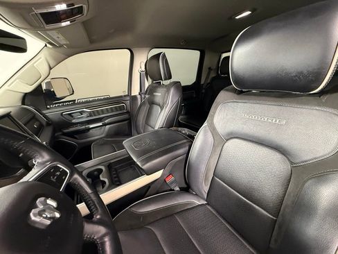 Used 2022 RAM 1500 Laramie AWD/4WD image 38