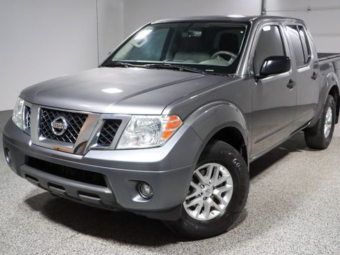 Used 2019 Nissan Frontier SV w/ Value Truck Package RWD image 30