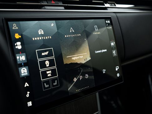 Used 2024 Land Rover Range Rover Long Wheelbase Autobiography image 14