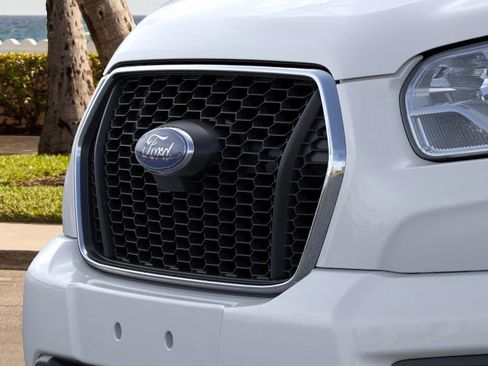 New 2025 Ford Transit 350 XLT image 17