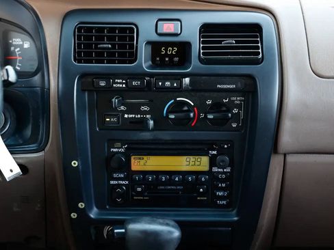 Used 2000 Toyota 4Runner 2WD image 33