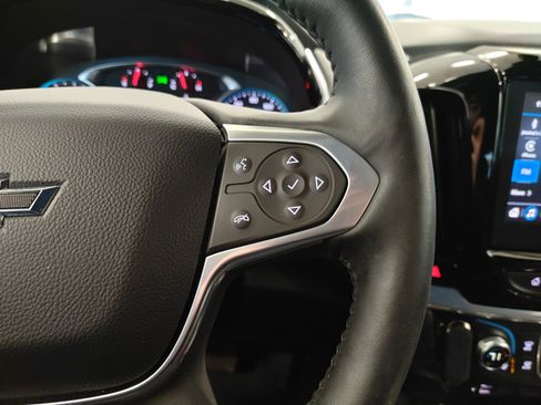Used 2022 Chevrolet Traverse RS image 14
