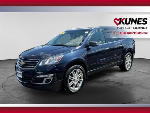 Used 2015 Chevrolet Traverse LT w/ Style and Technology Package FWD image 5