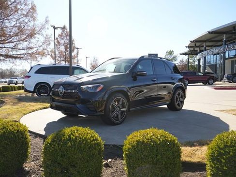 Certified 2025 Mercedes-Benz GLE 580 4MATIC image 3