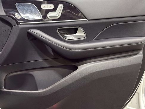Used 2020 Mercedes-Benz GLE 350 4MATIC w/ 3rd Row Seat Package image 10