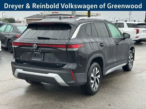 New 2026 Volkswagen Tiguan S image 7