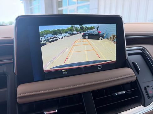 Certified 2024 Chevrolet Tahoe Premier RWD image 15