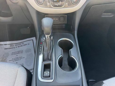 Used 2023 Chevrolet Equinox LT image 16