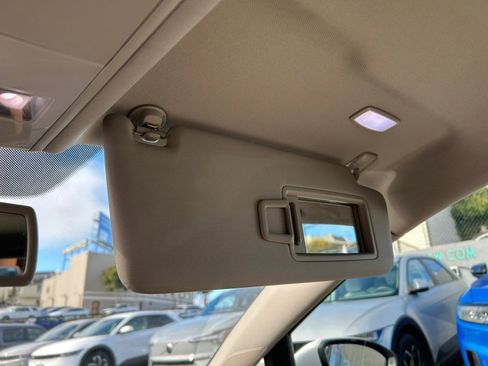 Used 2015 Volkswagen e-Golf SEL Premium image 15