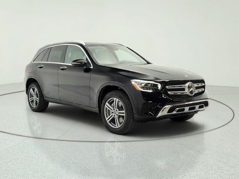 Used 2022 Mercedes-Benz GLC 300 image 3