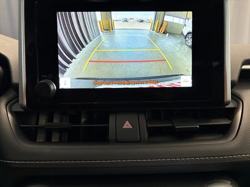 Certified 2025 Toyota RAV4 XLE AWD/4WD image 17