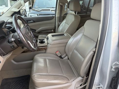 Used 2018 GMC Yukon SLT w/ Open Road Package image 11