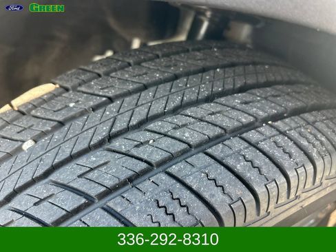 Used 2020 Ford Escape Titanium AWD/4WD image 29
