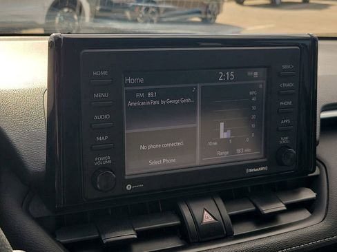 Used 2021 Toyota RAV4 LE image 30