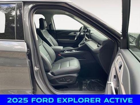 New 2025 Ford Explorer Active w/ Active Comfort Package image 15