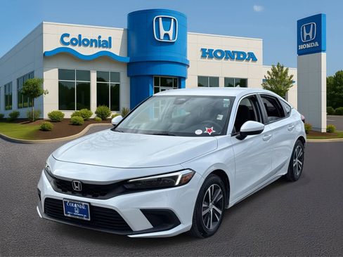 Used 2024 Honda Civic LX image 1