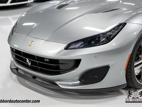 Used 2019 Ferrari Portofino RWD image 13