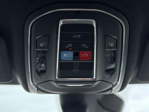 Certified 2025 Jeep Grand Cherokee Limited AWD/4WD image 42