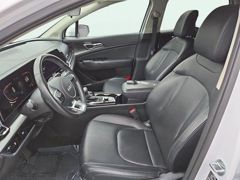 Used 2023 Kia Sportage EX image 10