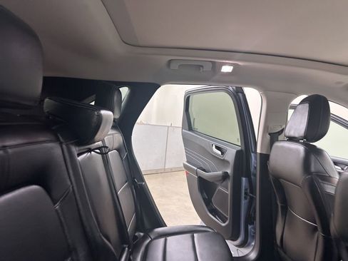 Used 2022 Ford Escape SEL image 25