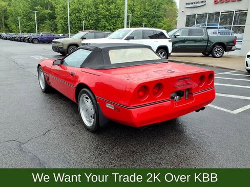 Used 1989 Chevrolet Corvette Convertible RWD image 8