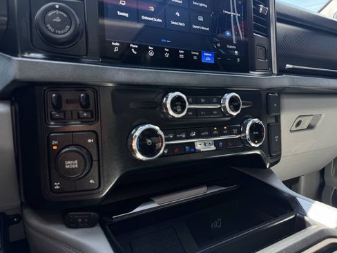 Used 2024 Ford F350 Limited w/ FX4 Off-Road Package AWD/4WD image 34