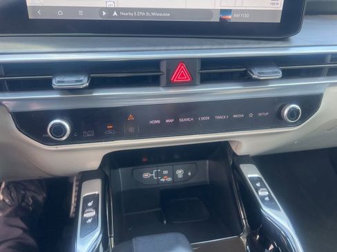 Certified 2025 Kia Sorento SX AWD/4WD image 56