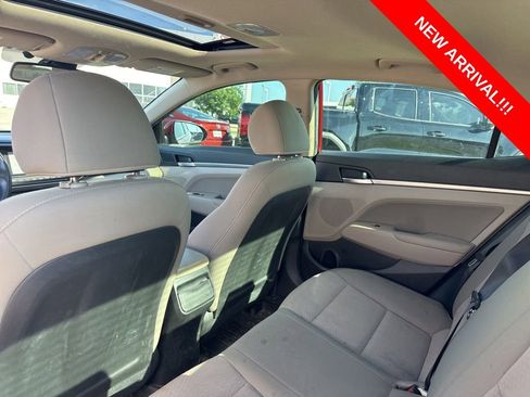 Used 2020 Hyundai Elantra Value Edition FWD image 8