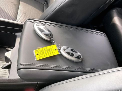 Used 2026 Hyundai Santa Fe SEL AWD/4WD image 10