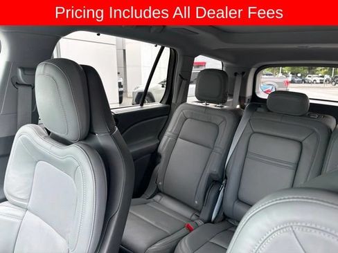 Used 2020 Lincoln Aviator Reserve w/ Equipment Group 201A RWD image 5